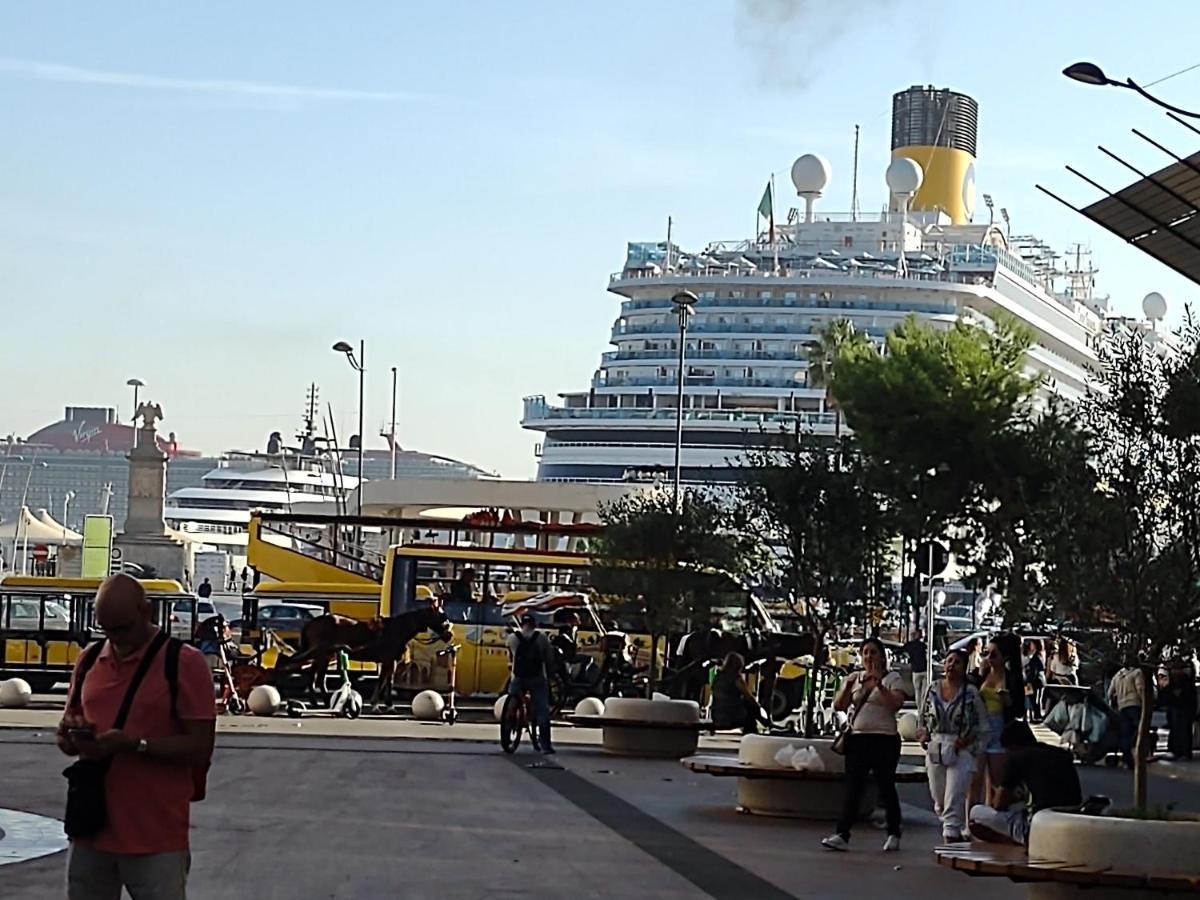 Central Apartment A Due Passi Dal Porto Palermo Exteriör bild